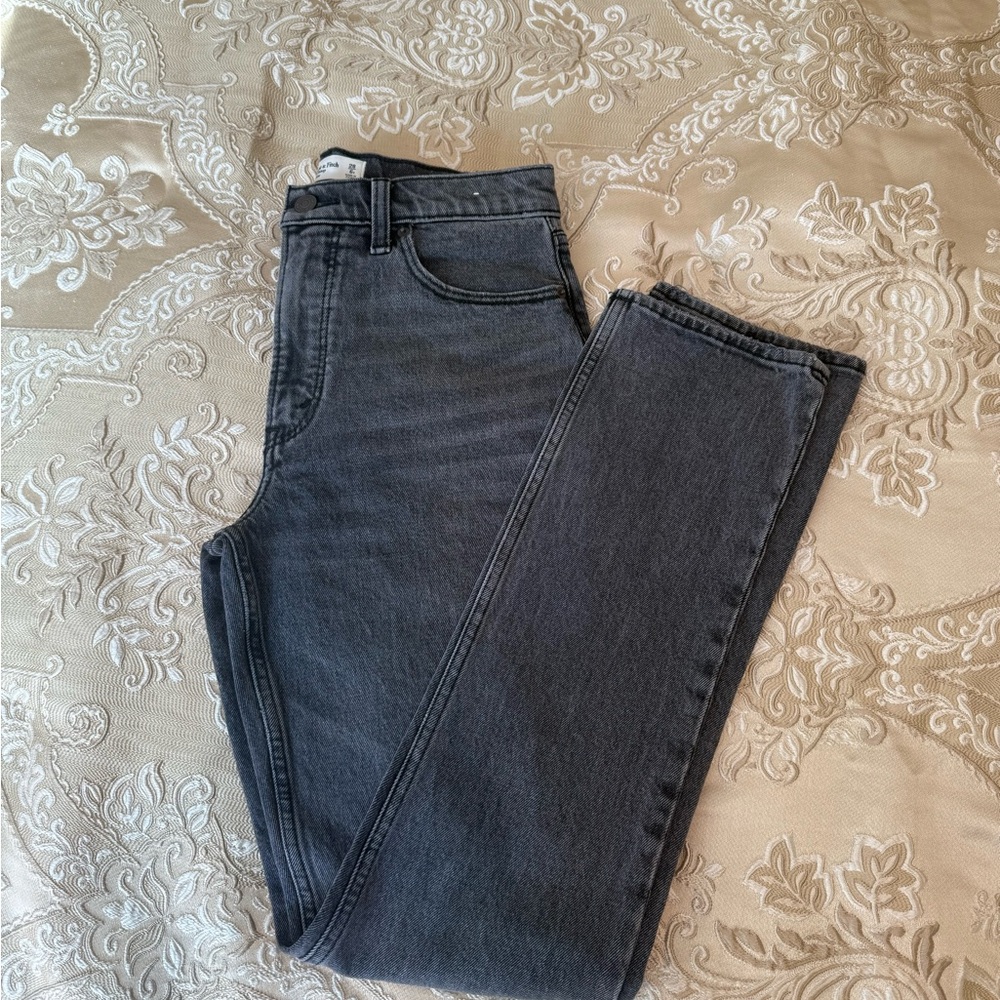 Abercrombie & Fitch The 90s Skinny High Rise Denim Jeans 6R or 28
